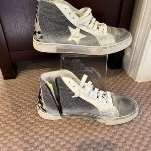Steven side zip high top sneaker size 9